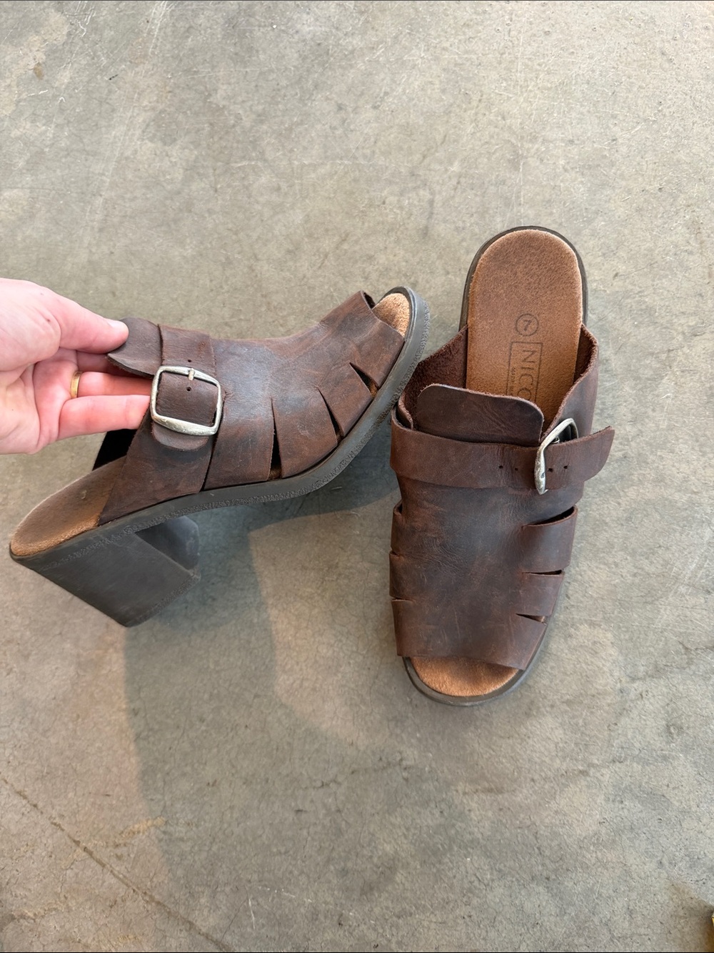 Nicole leather sandals